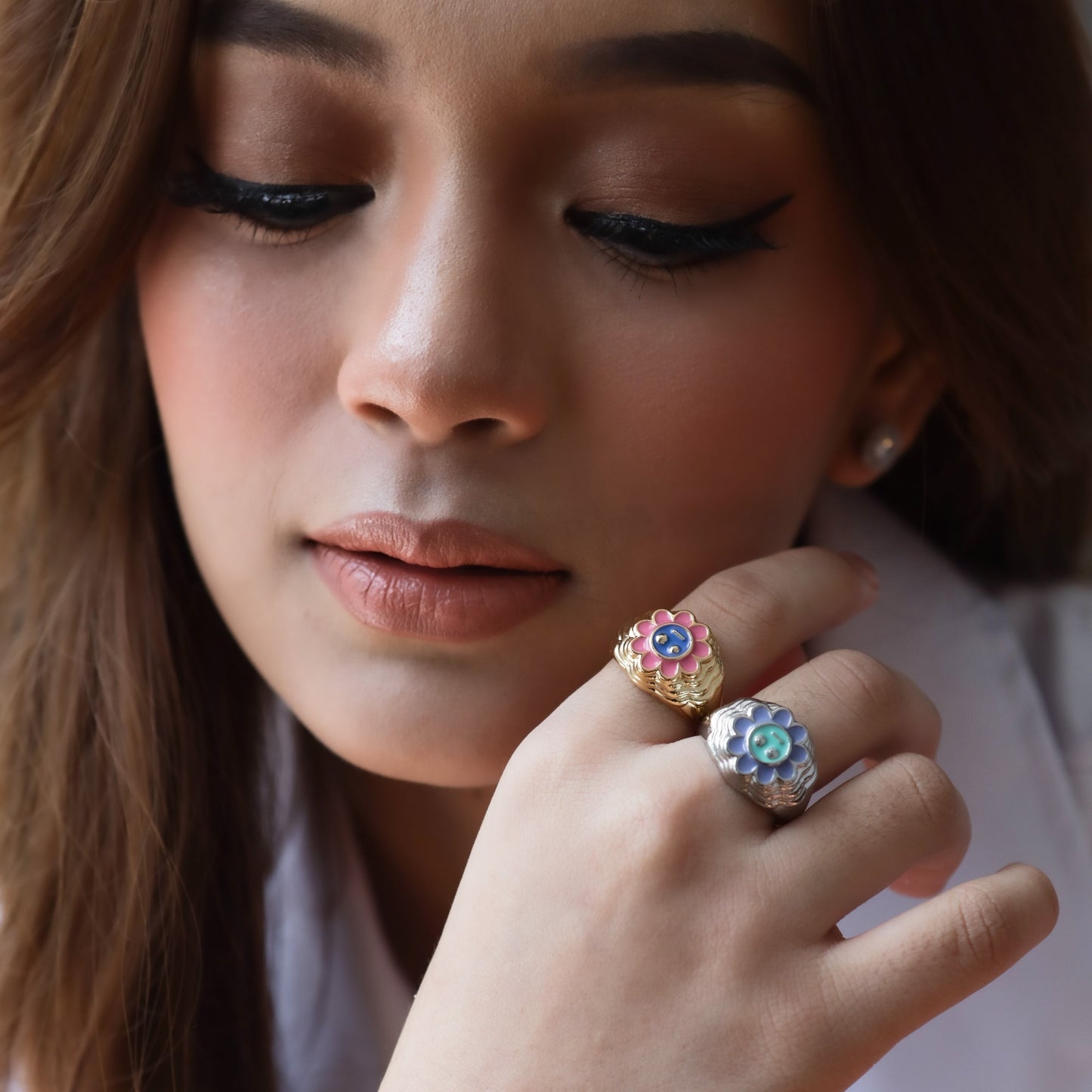 Dizzy Flower Ring Gold