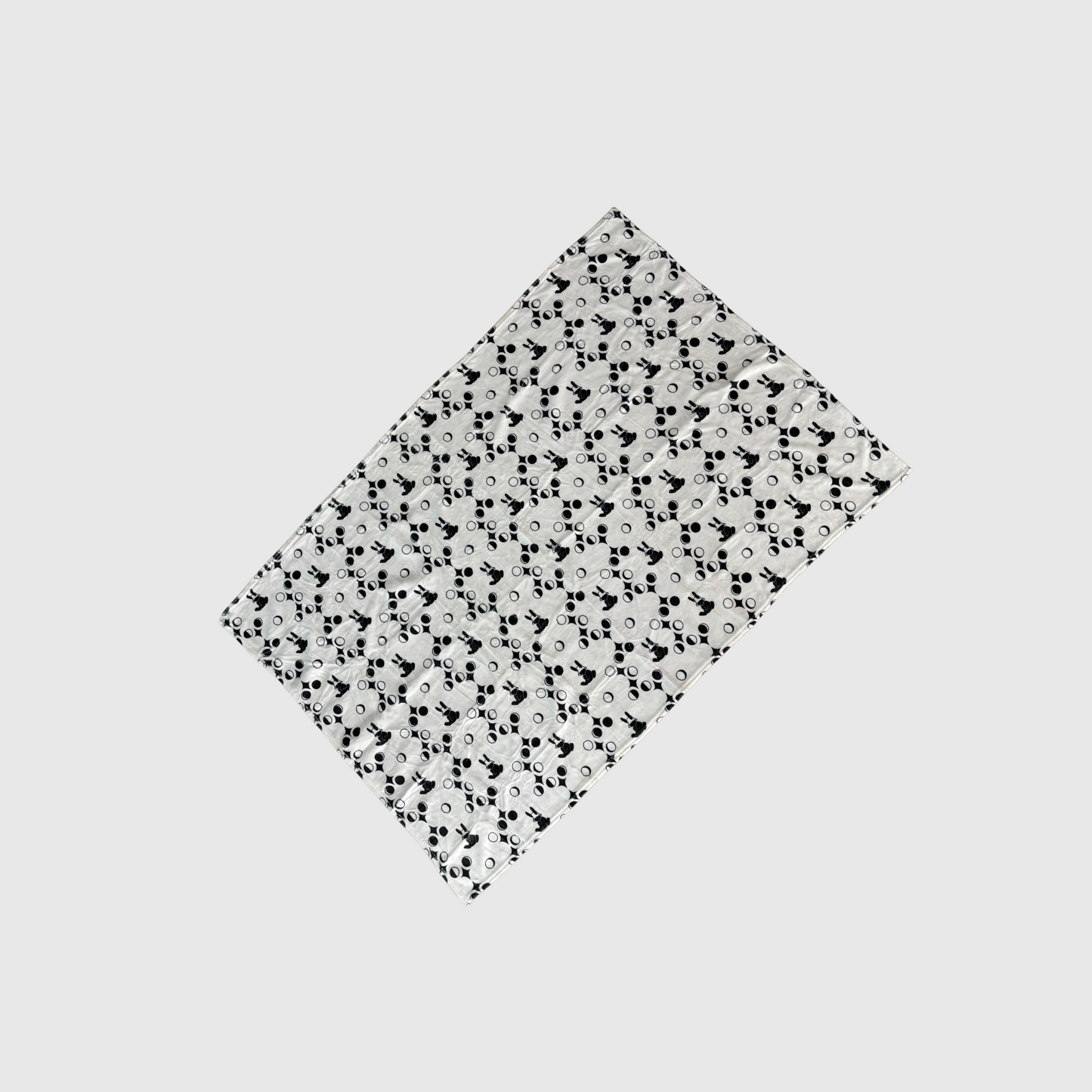 EK White Blanket