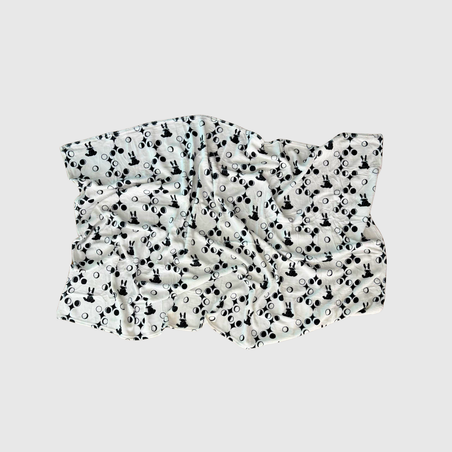 EK White Blanket