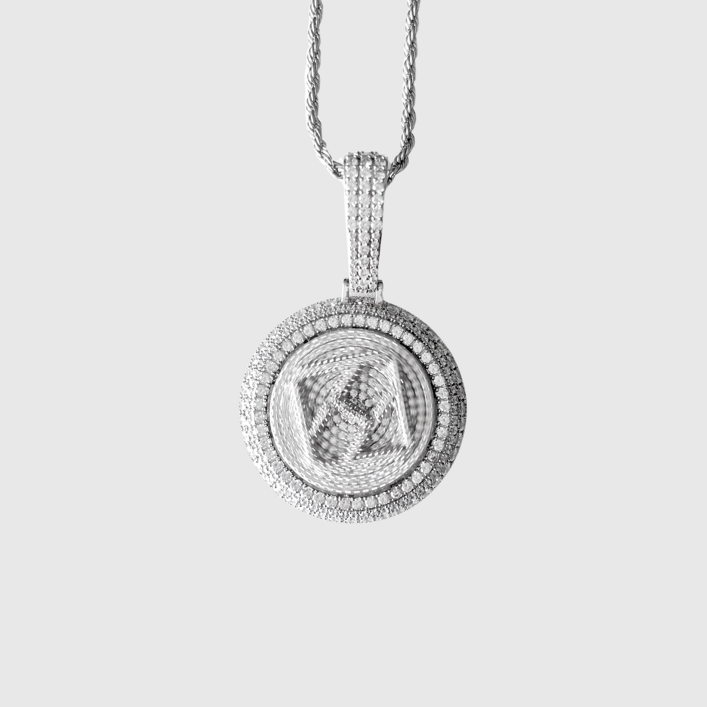 Artistry Spinning Statement Chain